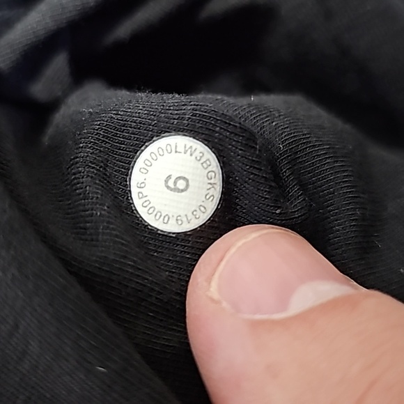 Lululemon black size 6 High Lines Pullover - Picture 6 of 6